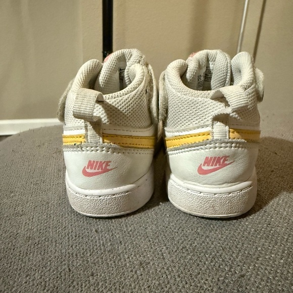 Nike Court Borough Mid 2 Baby/ Toddler Sneakers Size 10C - Picture 3 of 6